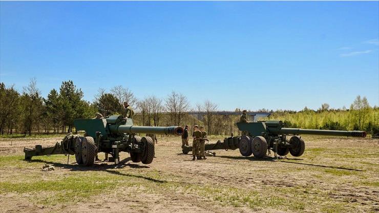 Hiacynt-B Giatsin... - 2A36 Hiacynt-B Ukraińskie haubice w stolicy polskiej artylerii.png