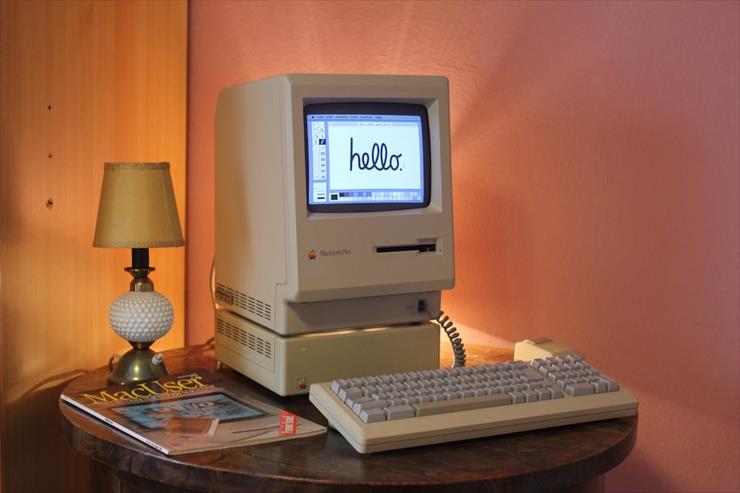 Abandonware - Apple Macintosh Plus.jpg